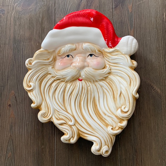 Santa Plate! Ho Ho Ho….🌲♥️ - Picture 1 of 3